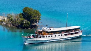 Navegar el Nahuel Huapi, el preferido de la cordillera