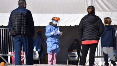 En Córdoba debieron cerrar dos escuelas y hay 160 aislados. (Foto: Télam)