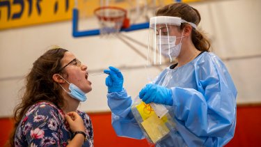 Israel monitorea casos con la doble infección. 