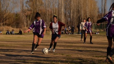 Se vienen las clases de Fútbol Infantil para niñas y niños de entre 7 y 11 años.