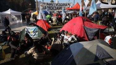 El acampe de protesta en la Plaza de Mayo comenzó el martes. 