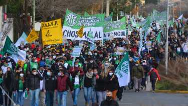 La movilización partió desde la sede del sindicato. Foto: Yamil Regules.