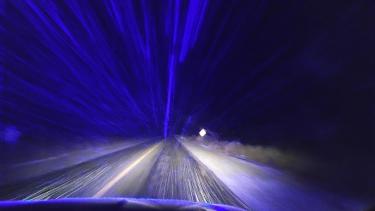 La nevada comenzó a registrarse antes de las 8 de la mañana en las zonas altas de la ruta 40 entre Bariloche y El Bolsón. Gentileza Vialidad
