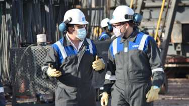 Martínez y Gill recorrieron hoy el yacimiento Loma Campana en Vaca Muerta.