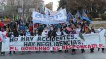 Imagen de Con dos paros ATEN insiste en la renuncia de Storioni y Deza
