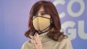 «Argentina ya estaba patas para arriba antes de la pandemia» dijo CFK y se metió en la campaña