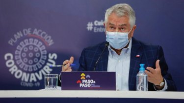 Denuncian al Ministro de Salud de Chile por vulnerar la norma sanitaria en una fiesta