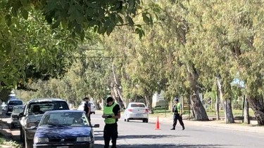 Multas que llegan a los $300 mil se definieron por la organización de fiestas clandestinas. (Foto Néstor Salas)