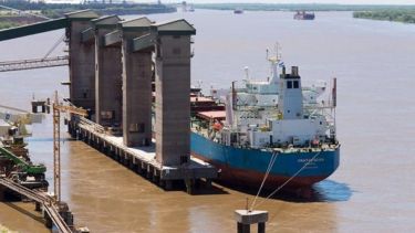 Oficial: el Gobierno Nacional tomó el control de la Hidrovía del río Paraná por un año