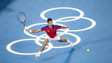 Zverev sorprendió a Djokovic y lo dejó sin final en los Juegos