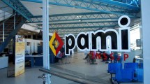 Imagen de Volvió la atención de oftalmólogos a PAMI, pero el riesgo de cortes sigue latente