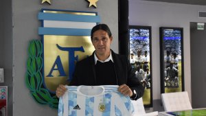 La selección femenina de fútbol tiene nuevo DT