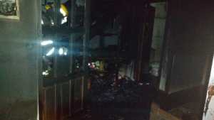 Cinco dotaciones de bomberos trabajaron para apagar un incendio en una vivienda de San Martín