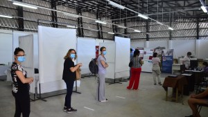 Vacunarán a demanda a personas de 45 a 50 años sin factores de riesgo en Regina