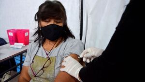 La vacuna china Sinopharm alcanzó una eficacia del 84% en Argentina