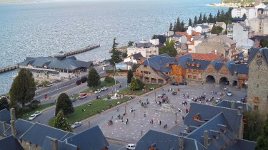 Los datos oficiales indican que 24.055 personas contrajeron la COVID-19 en lo que va de la pandemia en Bariloche de las cuales 431 murieron, (foto de archivo)