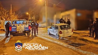 La fiesta clandestina detectada en el oeste de la ciudad de Neuquén. Foto: Prensa Policía.