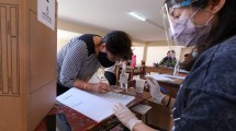 Imagen de Las personas de riesgo podrán concurrir a votar a las PASO en un horario especial
