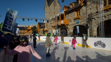 Desde la edición 49 de la Fiesta Nacional de la Nieve de Bariloche es organizada por un empresario local, que fuee denunciado en 2021. (foto de archivo)