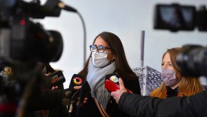 “Hubo un intento muy poco digno de atacar al presidente”, dijo en Bariloche la ministra de las Mujeres