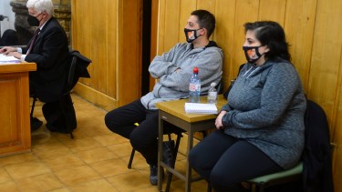 Los padres de Lucas Caro escucharon hoy los testimonios respecto de la conducción temeraria de Matías Vazquez. Foto: Alfredo Leiva