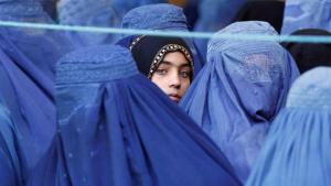 El terror de las mujeres afganas bajo el poder talibán
