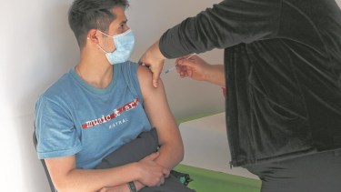 Esta semana habrá dos jornadas de vacunación para chicos de 12 a 17 años. Foto: Juan Thomes