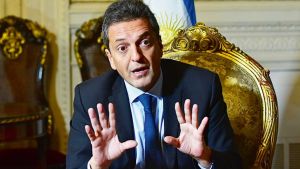 Sergio Massa no definió su postura ante las renuncias, pero suena en la jefatura de Gabinete