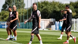 Video: Messi entrenó junto a sus nuevos compañeros en el PSG