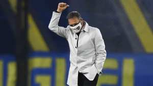 Boca hizo oficial la salida de Russo y anunció la asunción de Battaglia