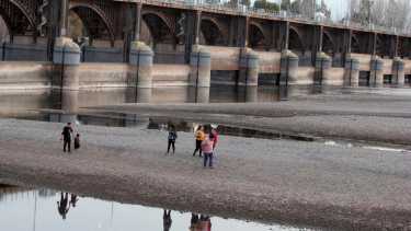 El dique Ballester es el que deriva el agua para abastecer de riego el sistema del Alto Valle (Oscar Livera)