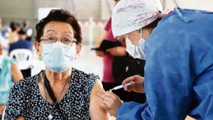 Qué prevé el Gobierno sobre una tercera dosis de la vacuna contra el Covid-19