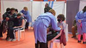 Neuquén vacunará hoy sin turno y pagará nuevamente el bono a voluntarios