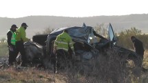 Imagen de Un empresario murió y su hija está grave tras un choque entre un camión y una camioneta en Choele Choel