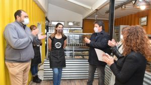 Candela, la joven 255 en conseguir un trabajo real gracias a una plataforma virtual de Neuquén