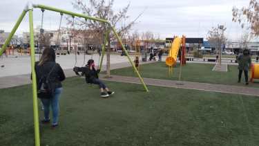 A los clásicos juegos en el Parque Central, se sumarán muchas actividades más. (Yamil Regules)
