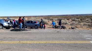Los vecinos realizaron un corte total de la Ruta 17. Foto: Amadeo Carrizo