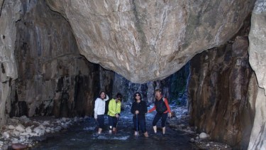Las cuatro amigas en el Cajón del Covunco en el Área Natural Protegida Domuyo, norte neuquino. Foto: Martín Muñoz. 