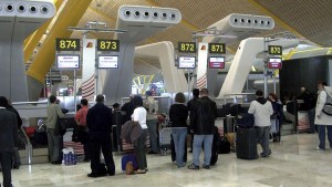 Para entrar al país, España reduce a 24 horas la validez de los test de antígenos de Covid-19