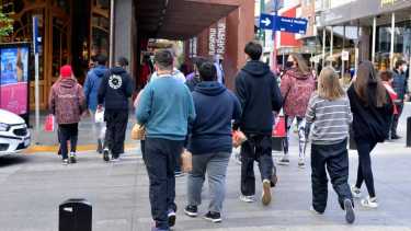Hay varias empresas dedicadas al turismo joven en Bariloche.  