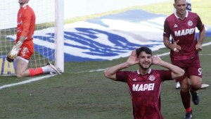Goleada de Central, victoria de Defensa y Lanús puntero de la Liga Profesional
