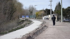 Piden informes sobre la ejecución de la costanera del Neuquén, en el sector del country