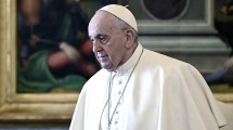 Imagen de El papa sufre dolores al caminar y subir escaleras