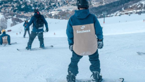 Cómo fue la maniobra para traer egresados a Bariloche cuando está prohibido