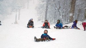 Esquiar en el cerro Perito Moreno en El Bolsón: precios, más pistas y la novedad en las nieves más altas