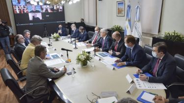 La reunión se lleva a cabo en la sede del Ministerio de Agricultura. (Foto: Telam)