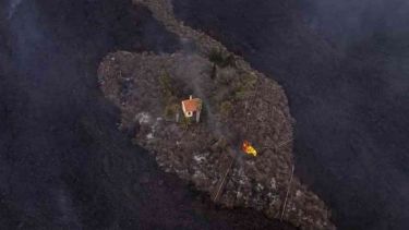 La imagen fue tomada por el fotógrafo Alfonso Escalero, quien la viralizó en redes sociales.-