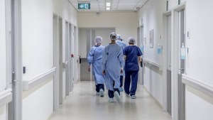 Confirman 93 muertos y poco más de 1.500 contagios de coronavirus en el país