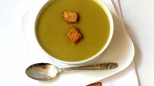 Sambimba, una sopa a base de arvejas