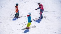 Imagen de Abre Chapelco: cuánto cuesta ir a esquiar y cuándo arranca el esperado Curso de Residentes